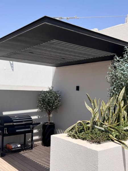 مظلات فاخرة في جدة تصاميم حديثة للحماية من الشمس 